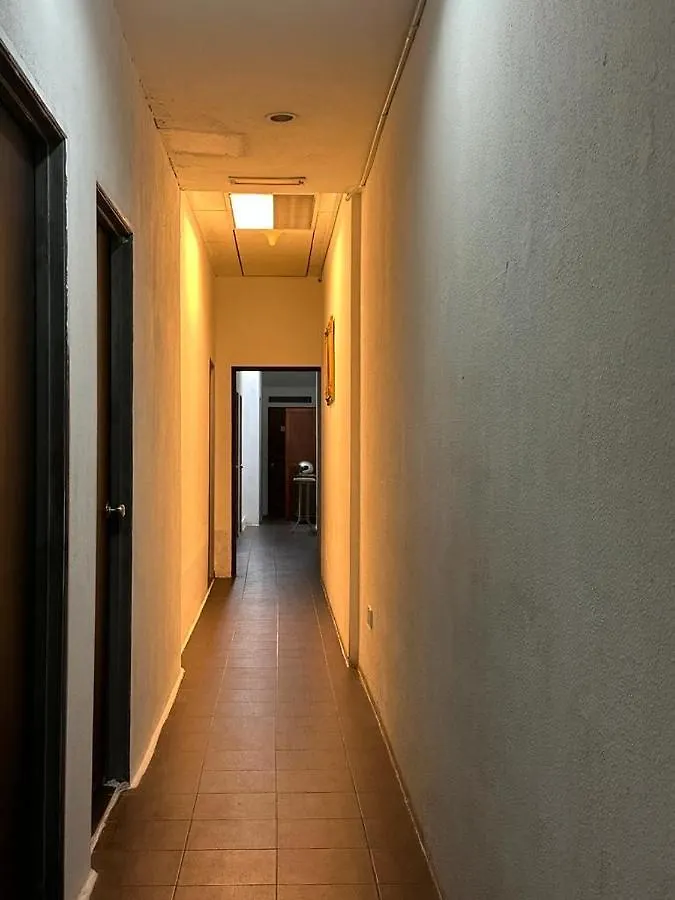 Rum i privatbostad G99 Hotel George Town
